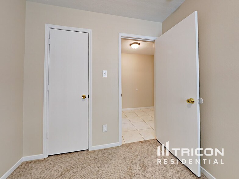 Building Photo - 1518 Carbonear Dr