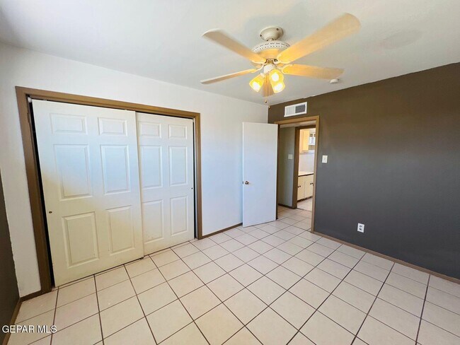 Building Photo - 356 Ridgemont Dr