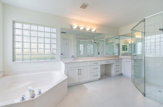 Building Photo - 474 Stonemont Dr