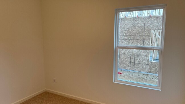 Building Photo - Chelsea Park's  Built 2022 One level 4 Bed...