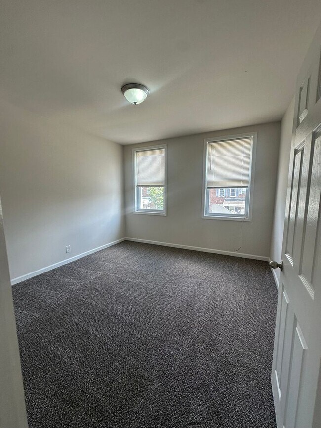 Building Photo - 3616 Elmley Ave