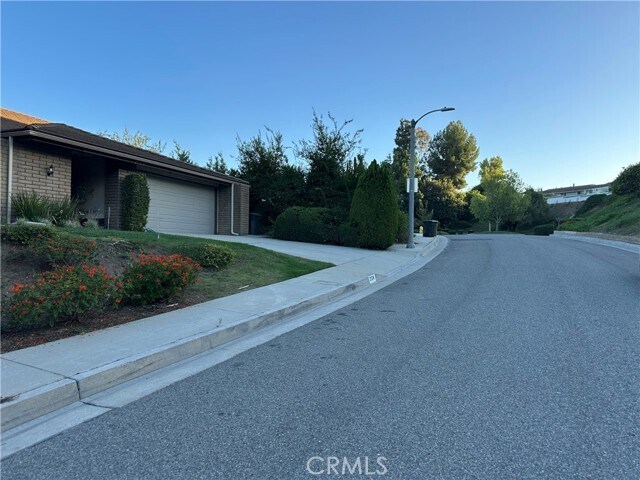 Building Photo - 2124 Wildwood Ct