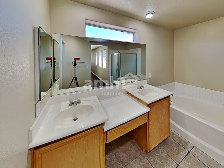Building Photo - 9318 Aventurine Ct