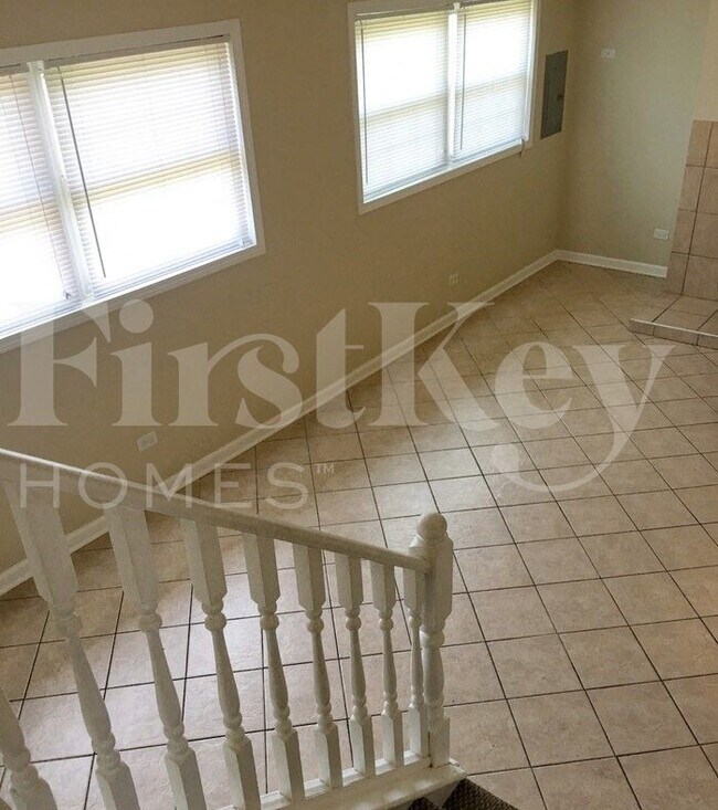 Building Photo - 17225 Coventry Ln