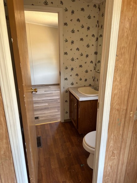 Building Photo - 311 Crescent Meadows Ln