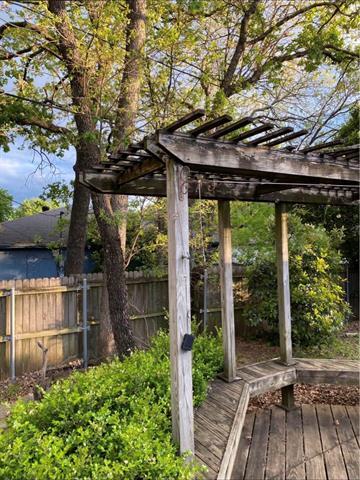 Building Photo - 1123 Cardinal Oaks Dr