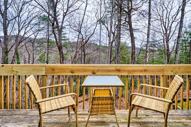 Building Photo - 37 Dogwood Knob