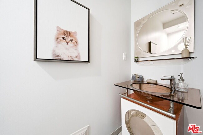 Building Photo - 4115 Laurelgrove Ave