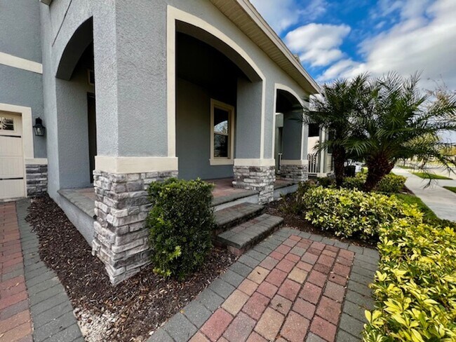 Building Photo - SPECTACULAR MODERN HOME!!Relaxing water views- MOVE IN September 2026-2 story 4 bed 3.5 bath HM i...