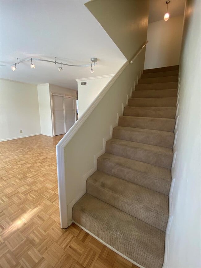 Building Photo - 6103 Bullard Dr