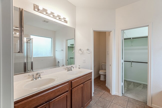 Building Photo - 25507 Marmite Dr