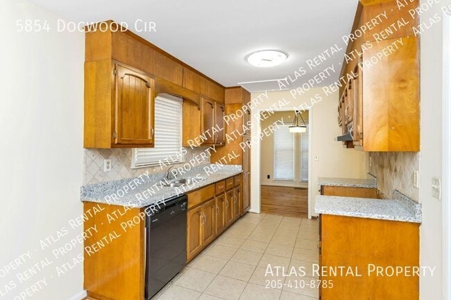 Building Photo - 5854 Dogwood Cir