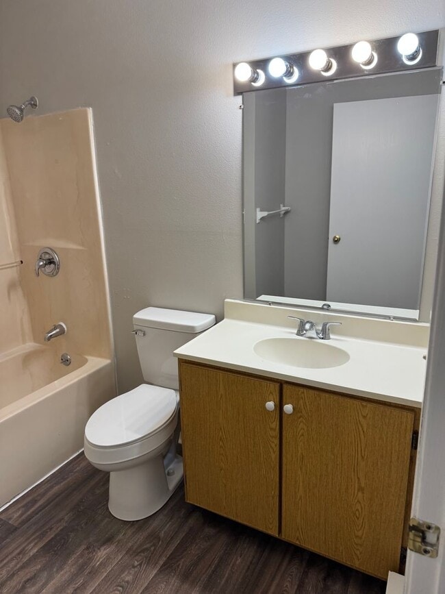 Building Photo - Whispering Pines