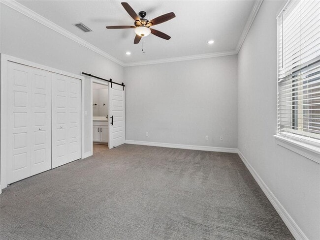 Building Photo - 3421 W Horatio St