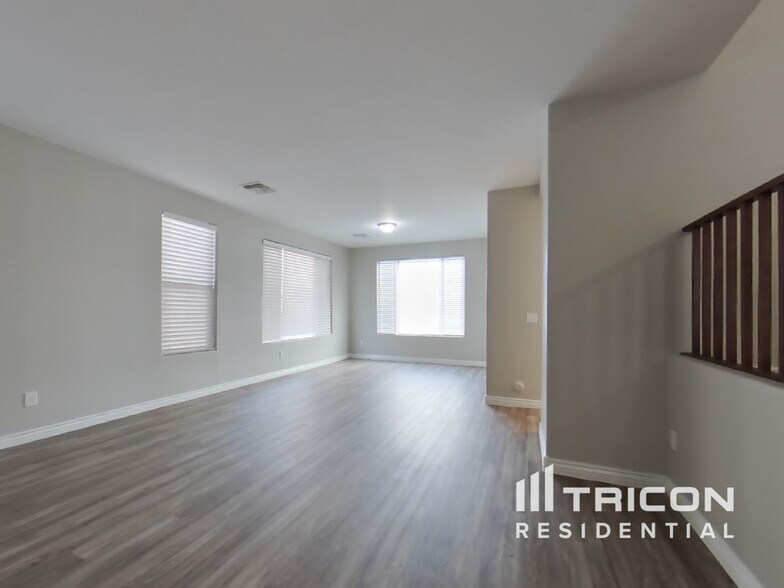 Building Photo - 37878 W Olivo St