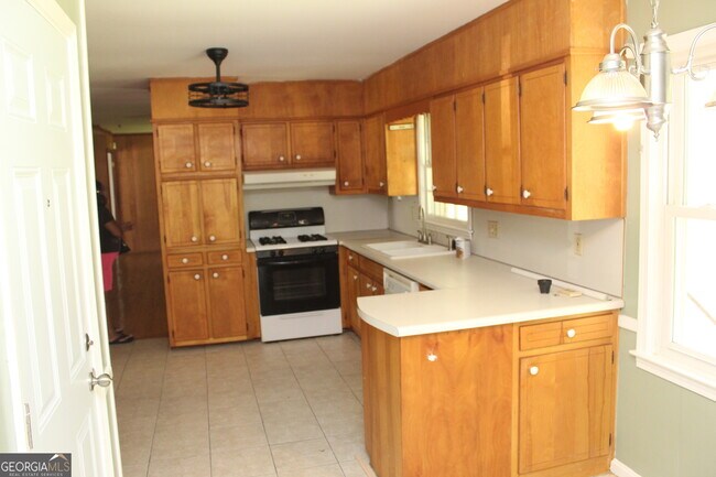 Building Photo - 1179 Old Coach Rd