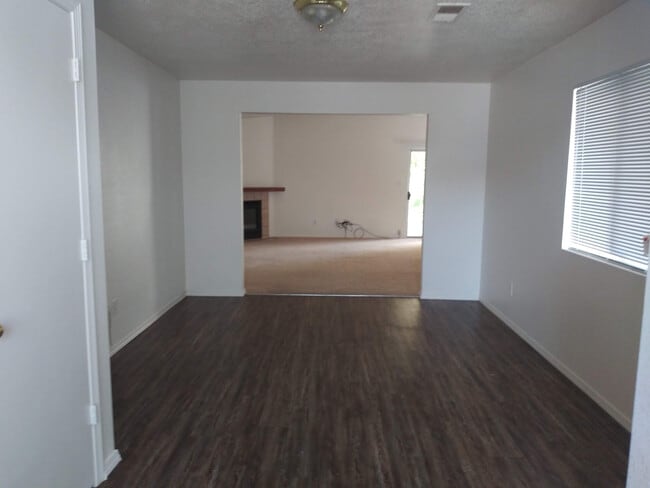 Building Photo - 5763 Carmen Rd NW