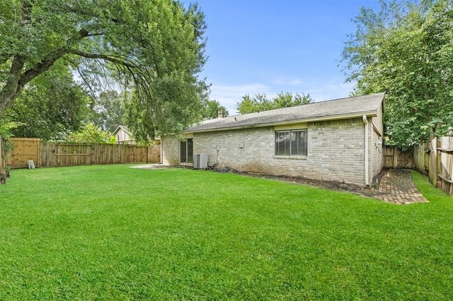 Building Photo - 6931 Tara Dr