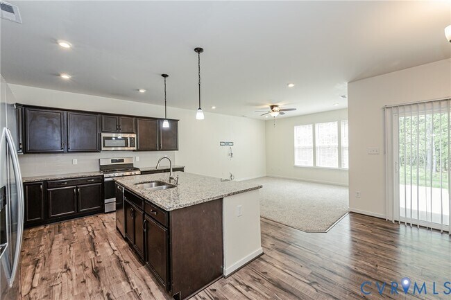 Building Photo - 18353 Palisades Ct