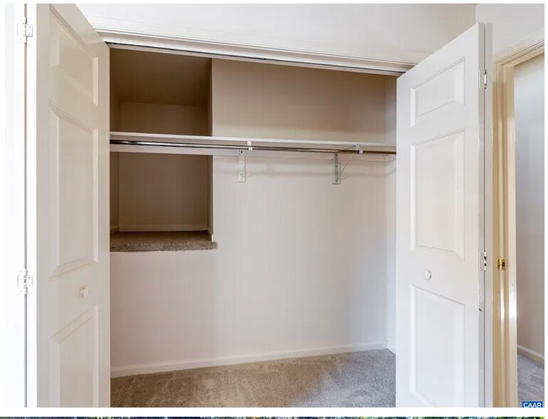 Building Photo - 1586 Garden Ct