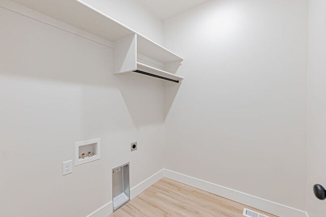 Building Photo - 455 Blue Spruce Ave