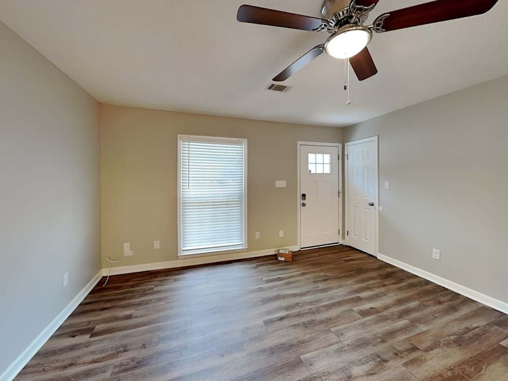 Building Photo - 721 Utoy Cir SW