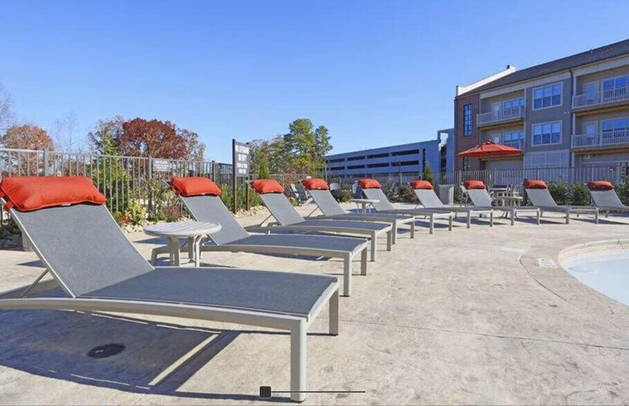 Building Photo - 1526 Millspring Dr