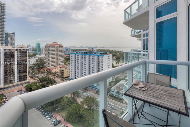 Building Photo - 6515 Collins Ave