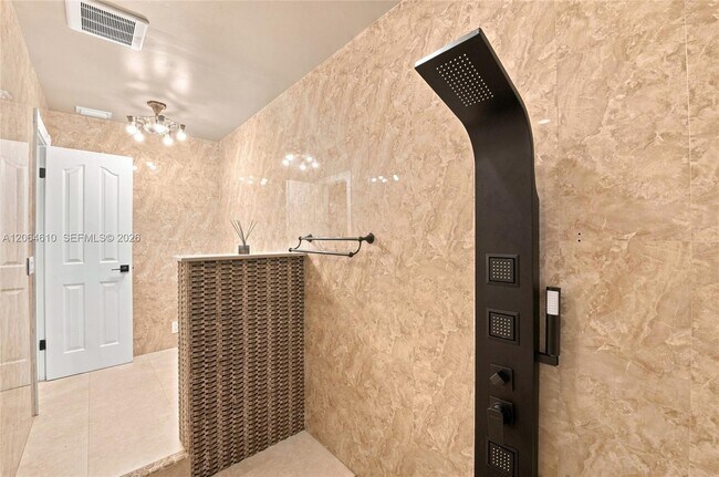 Building Photo - 821 Ramblewood Dr