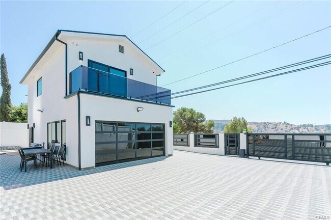 Building Photo - 9811 Foothill Blvd
