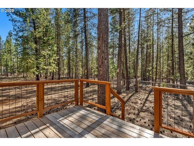 Building Photo - Charming Historic 2 Bed Home + Bonus Room ...