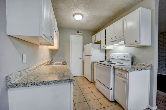 Interior Photo - The Dogwood