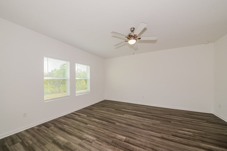 Building Photo - 996 Ocean Spray Dr