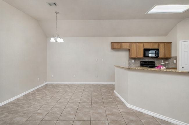 Building Photo - 3714 Ridgemont Dr