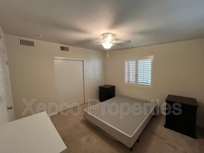 Building Photo - 77495 Cheyenne Dr