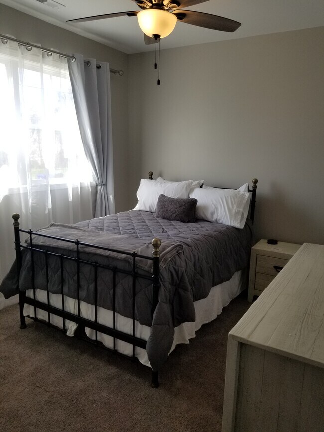 Building Photo - 13 Bigby St