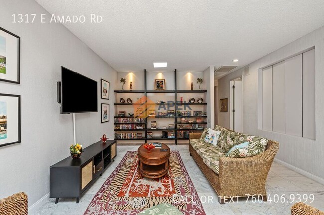 Building Photo - 1317 E Amado Rd