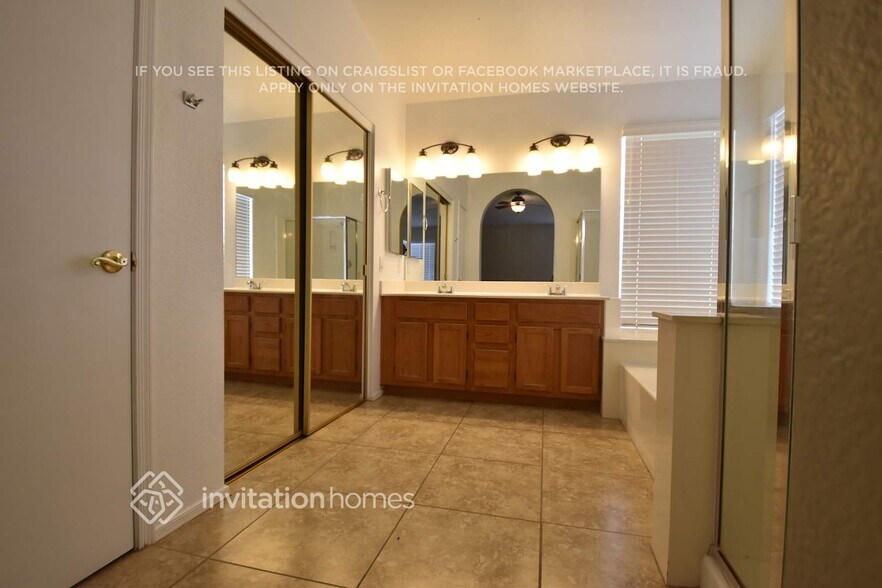 Building Photo - 3135 N 64th St