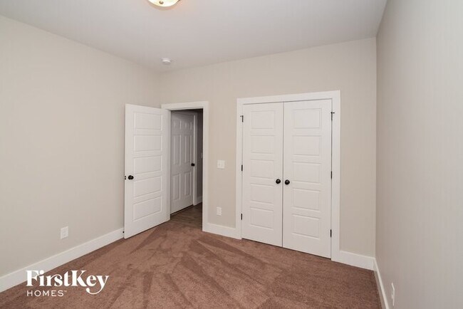 Building Photo - 225 Union Station Dr