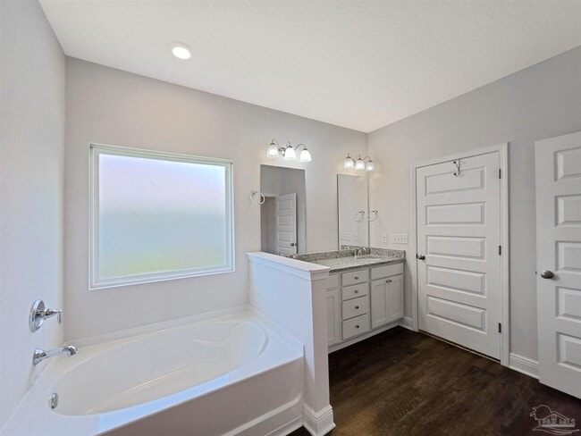 Building Photo - 8108 Silver Maple Dr
