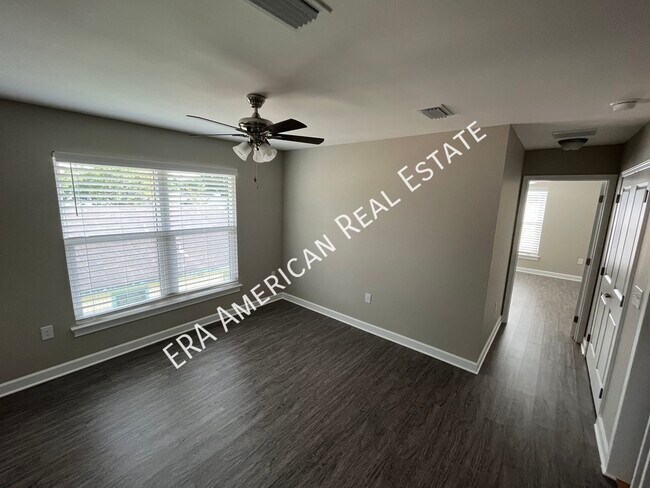 Building Photo - 2 Arabelle Cv