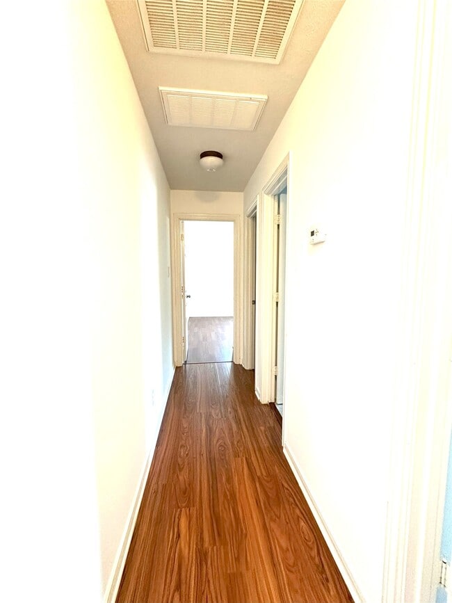 Building Photo - 46 S April Mist Cir