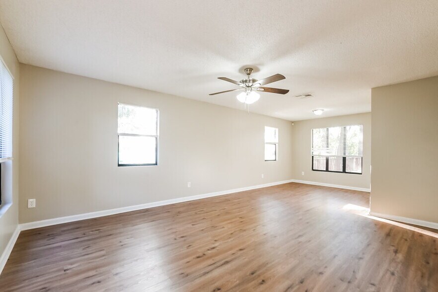 Building Photo - 4314 Pine Hills Cir
