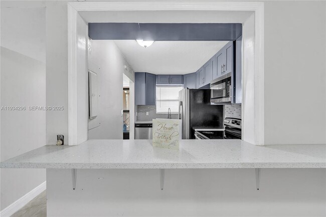 Building Photo - 4760 Lucerne Lakes Blvd W