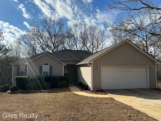 3 br 2 bath House 105 Martingale Court 105 Martingale Ct Warner 3 br 2 bath House 105 Martingale Court 105 Martingale Ct Warner