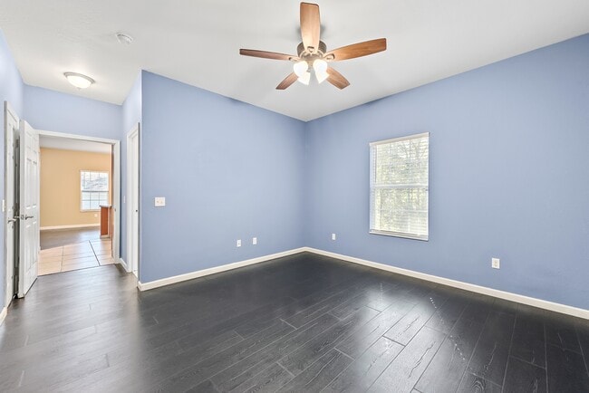 Building Photo - 68 Richard Dr