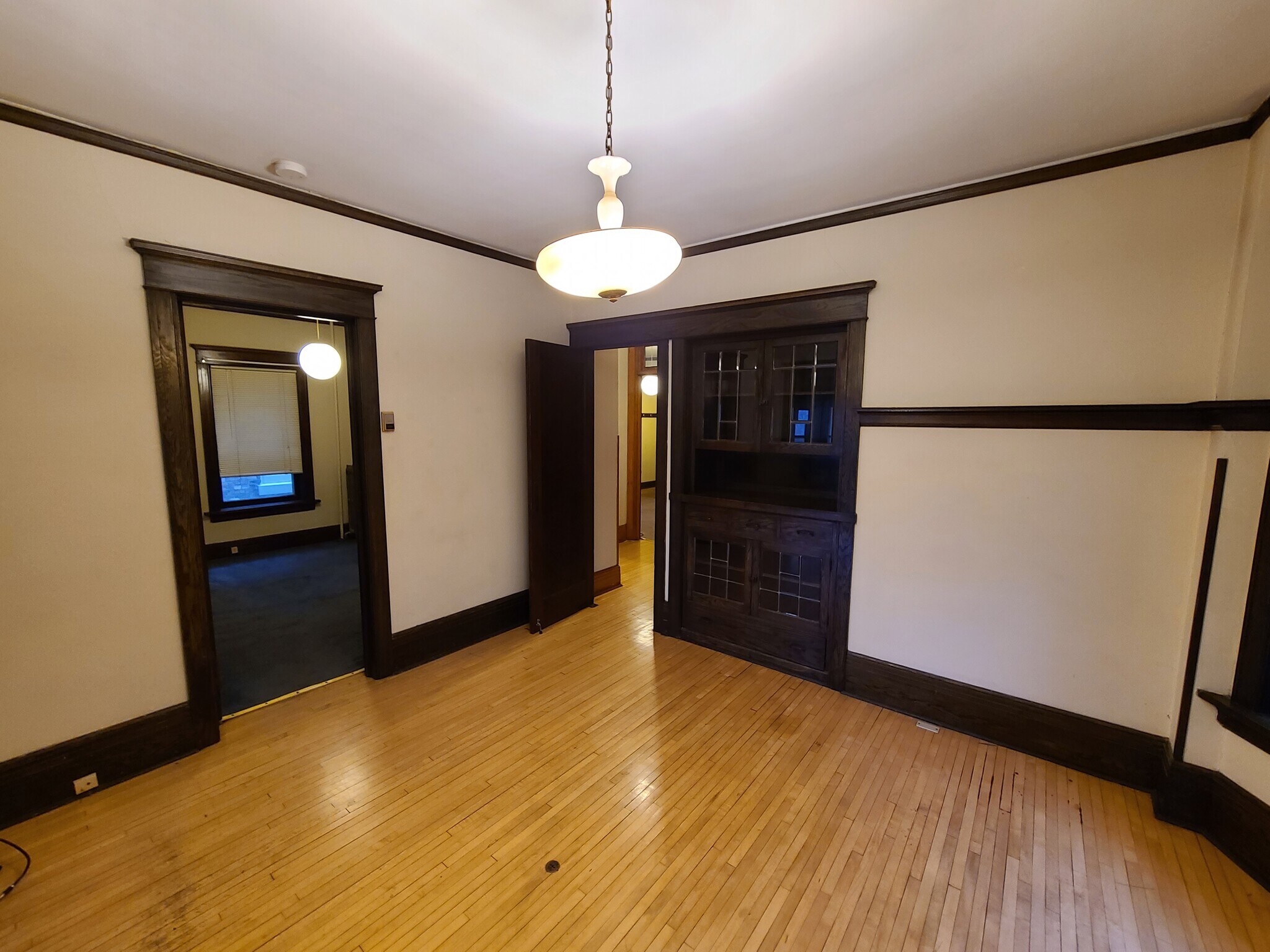 Building Photo - 1111 E 4th St