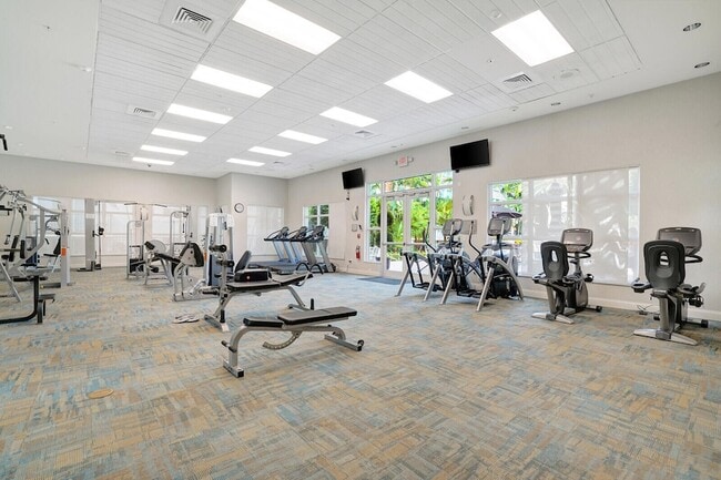 Building Photo - 600 S Dixie Hwy