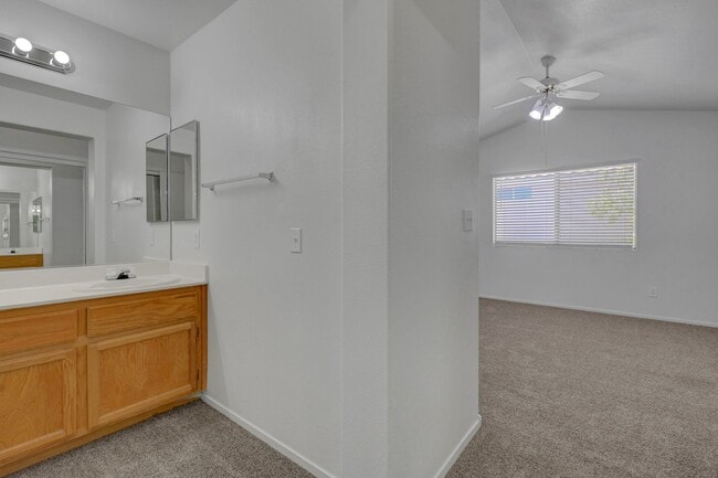 Building Photo - 193 Chadwell Ct