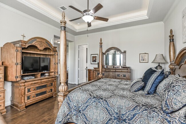 Building Photo - 6110 Meadow Bluff Ct